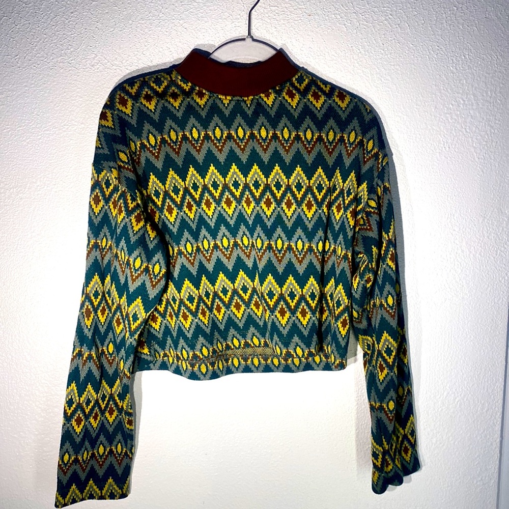 Small pattern long sleeve  sweater. From Zara